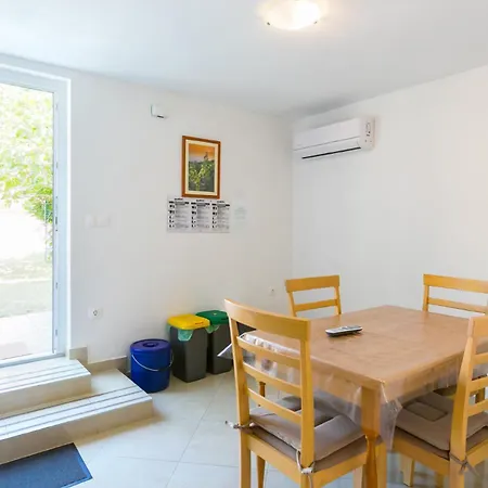 Miranda - Johan Ground Floor - Mpolo Apartman Medulin