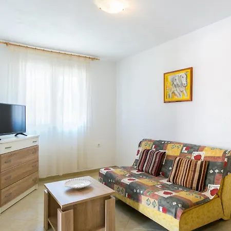 Miranda - Johan Ground Floor - Mpolo