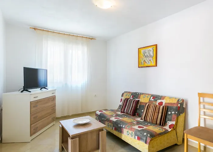 Miranda - Johan Ground Floor - Mpolo