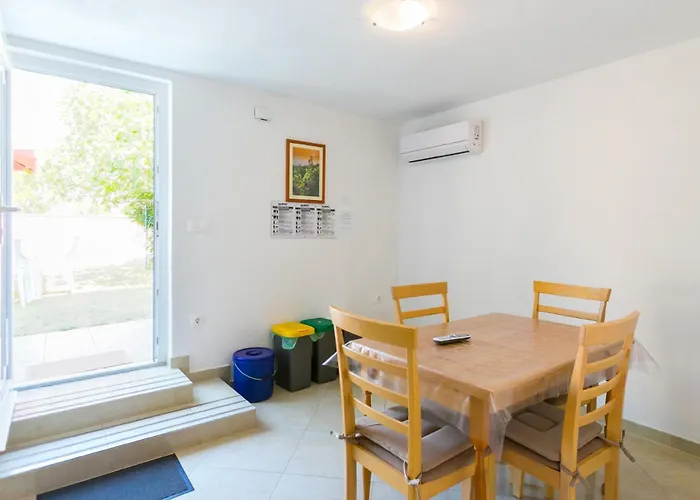 Miranda - Johan Ground Floor - Mpolo Apartment Medulin